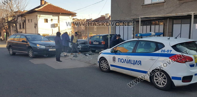 Шофьор не спря на знак “Стоп“ и предизвика катастрофа