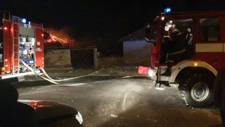 Голям пожар в Казанлъшко, семейство остана без дом след