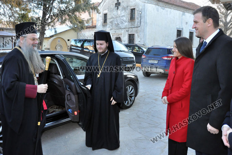 Митрополит Николай служи в Хасково на Ивановден
