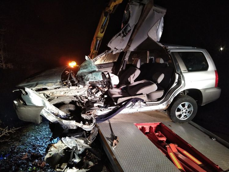 Остатъците от катастрофиралата кола, снимка: Фейсбук Автокомплекс "Димитров"