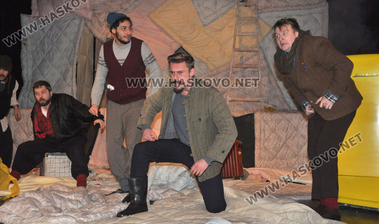 Стелиян Николов за премиерния спектакъл „Януари“: Надявам се и след 30 години да говорят пак за него