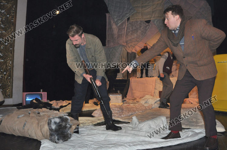 Стелиян Николов за премиерния спектакъл „Януари“: Надявам се и след 30 години да говорят пак за него