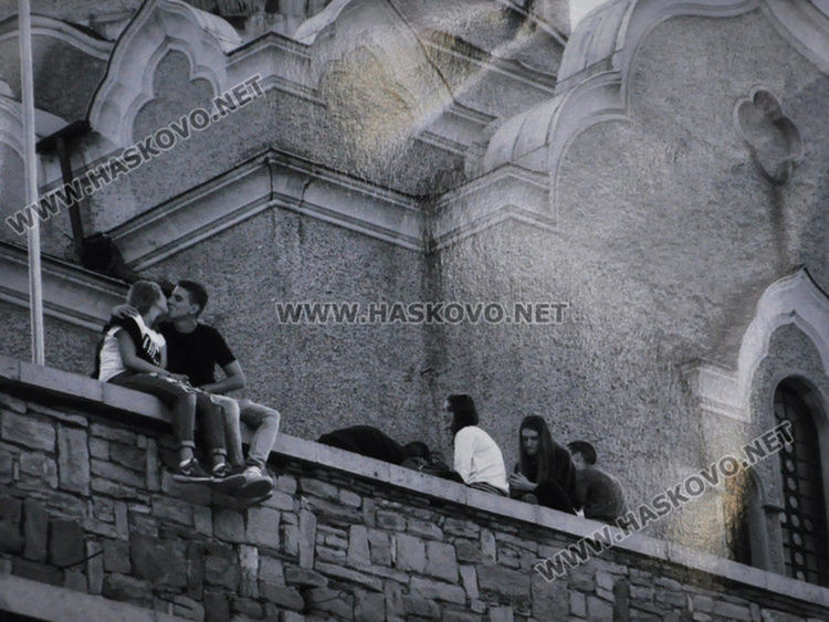 Снимката бе наградена в същия конкурс през 2017 г.