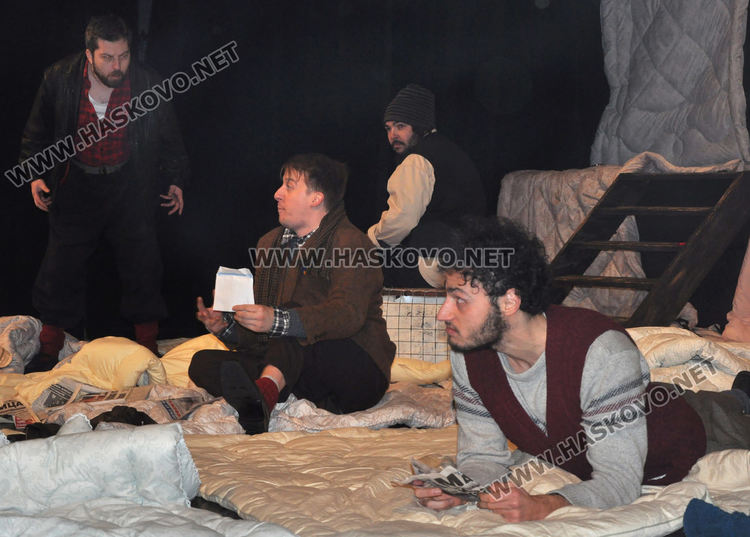 Стелиян Николов за премиерния спектакъл „Януари“: Надявам се и след 30 години да говорят пак за него