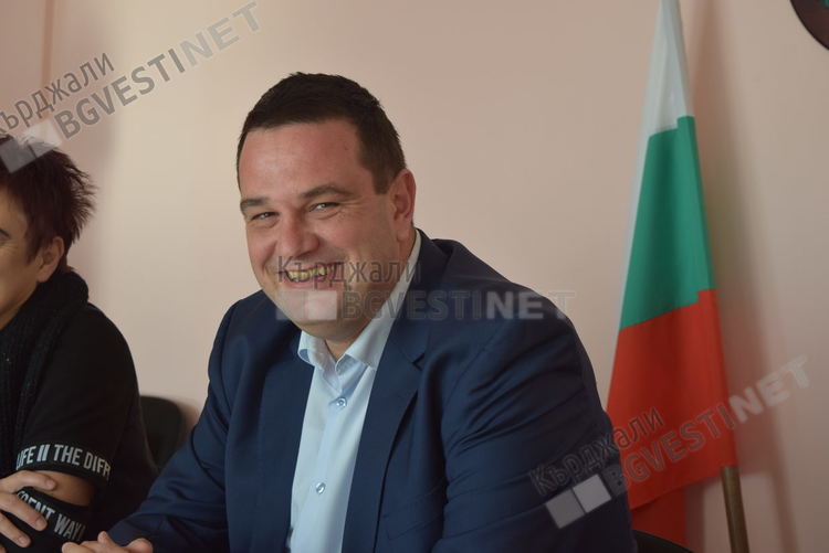 Никола Чанев