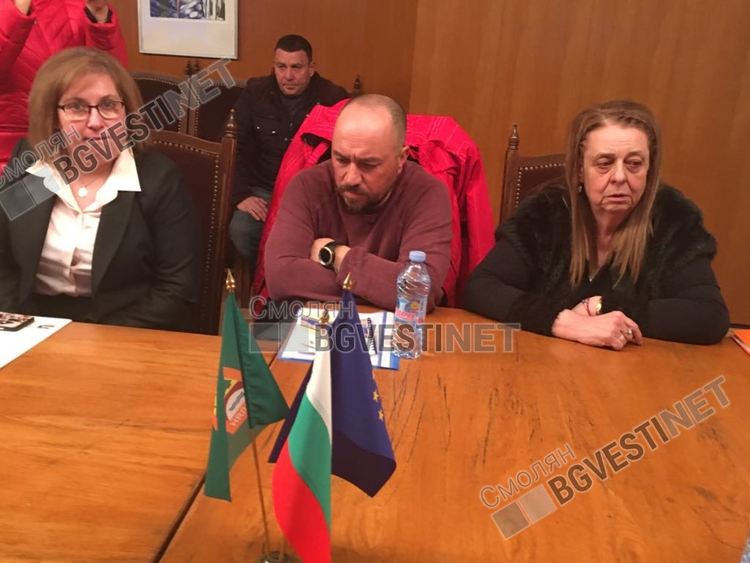 Управителят на фирмата Григор Павлов обясни, че натрупаните дългове не са само заради повишаване на цените, но и заради остарелите уреди в кухните, които гълтат много ток иоскъпяват крайния продукт