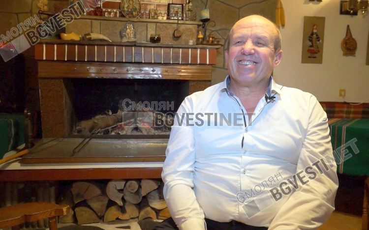 Кой е любимият народен певец, който казва, че "изпроси таланта си от Господ"? Гледайте премиерата по еТВ на "От мерак"!