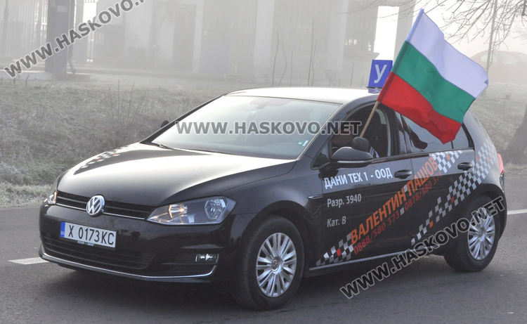 10 коли с автоинструктори от Хасково потеглиха към София за националния протест