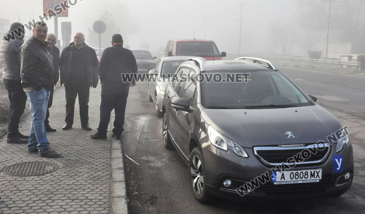 10 коли с автоинструктори от Хасково потеглиха към София за националния протест