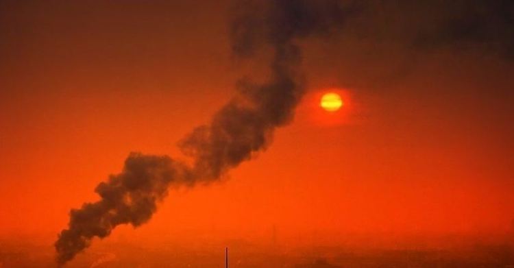 Нова криза в Перник - препоръчаха деца, болни и възрастни да не излизат заради серен диоксид във въздуха