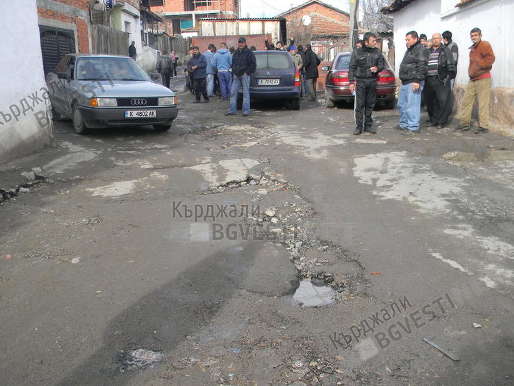 Ново сбиване в Махалата, двама са задържани