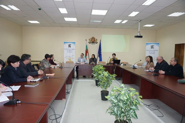 Институциите в Хасково с механизъм за задържане на децата в образованието