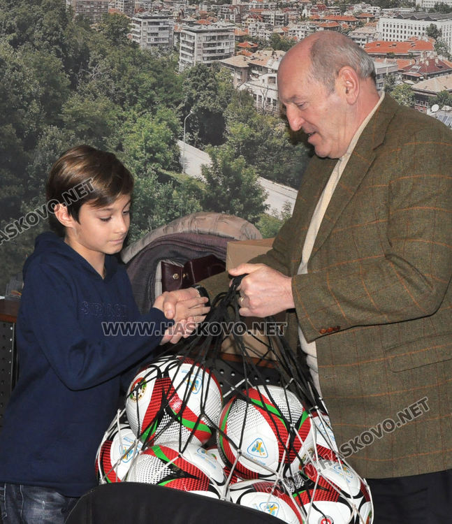 БФС ще съдейства на община Хасково за ремонт  на стадион “Младост“