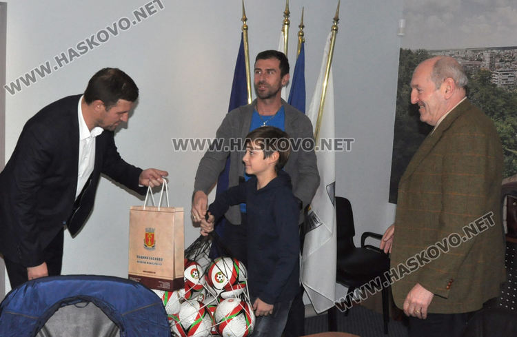 БФС ще съдейства на община Хасково за ремонт  на стадион “Младост“