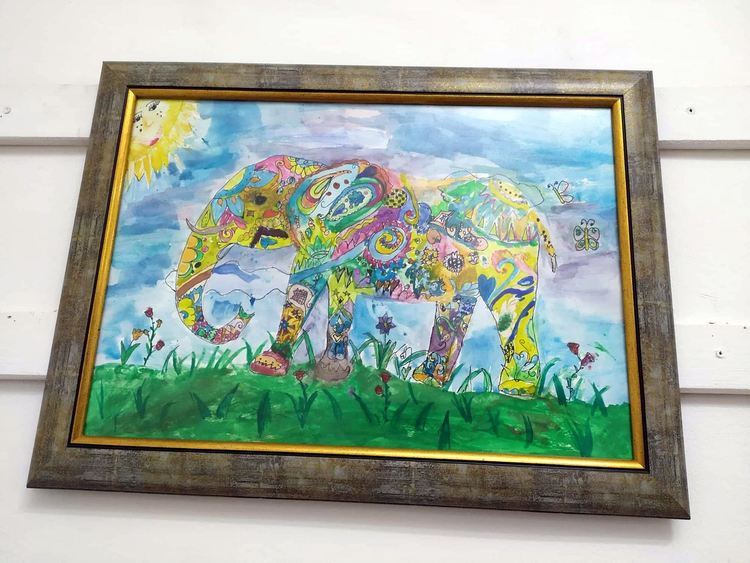 2 541 лв. за лечението на Михаела събра изложбата на димитровградски творци