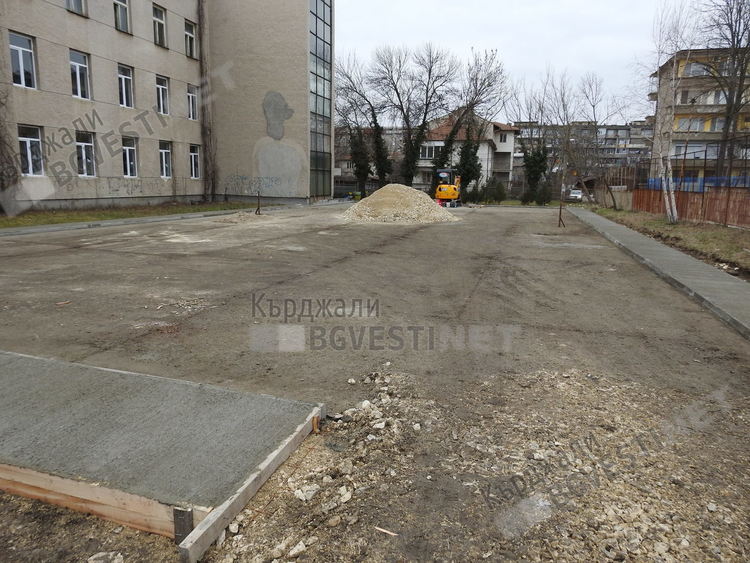 Започна изграждането в Кърджали на учебен полигон по безопасност на движението за ученици