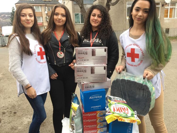 Доброволци с големи сърца от Джебел зарадваха младежи с увреждания в Кърджали