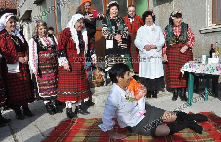 По стара традиция отбелязаха Бабинден в Узунджово 