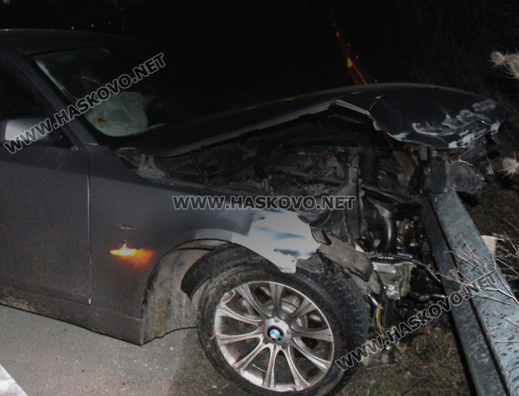 БМВ и такси се разбиха до Бирената фабрика