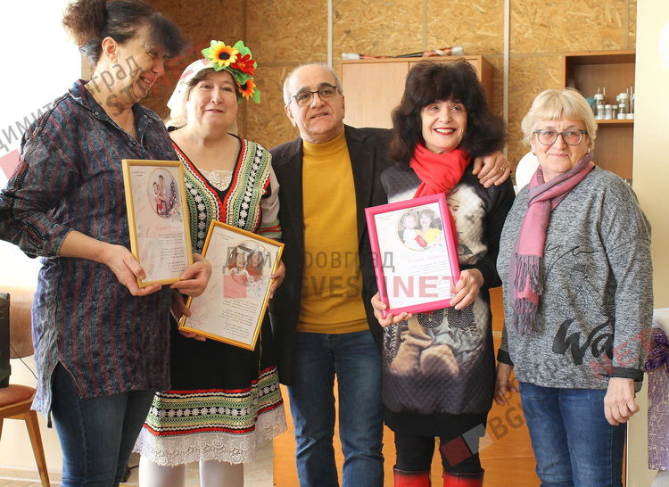 По стар стил отпразнуваха Бабинден в Ябълково - 7 новородени за последната година