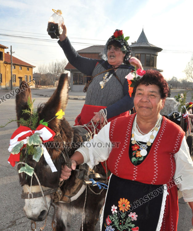 По стара традиция отбелязаха Бабинден в Узунджово 