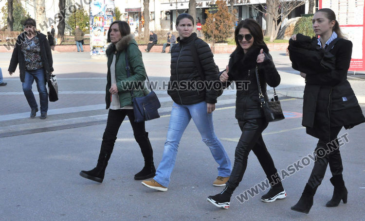 Част от зоодоброволците в Хасково