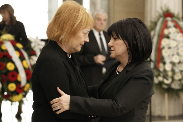 Простихме се с акад. Благовест Сендов