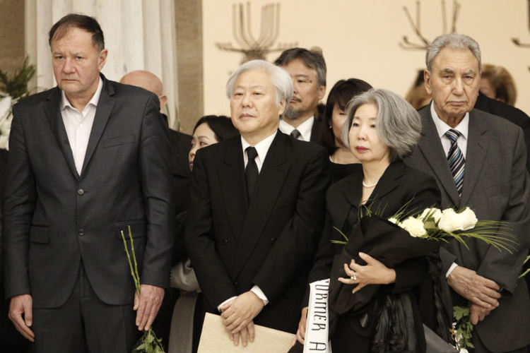 Простихме се с акад. Благовест Сендов