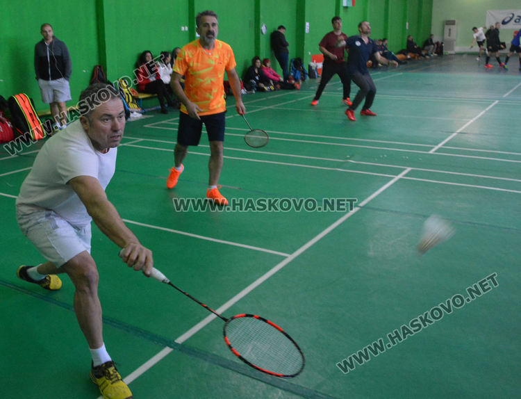110 бадминтонисти от 5 държави се включиха в Международния турнир "Братя Касабян"