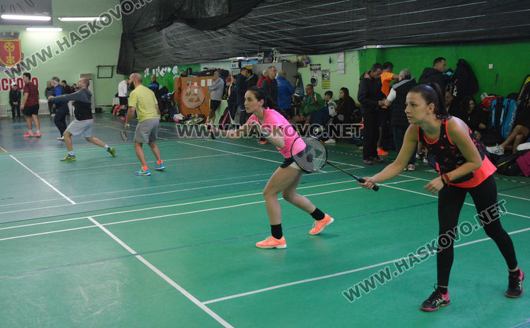 110 бадминтонисти от 5 държави се включиха в Международния турнир "Братя Касабян"