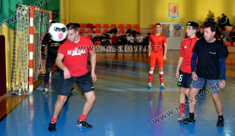 8 отбора спорят в турнир по мини футбол „Купата на кмета 2020“