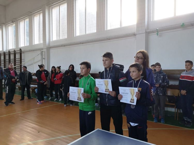 От деца до ветерани в благотворителния турнир по тенис на маса в Смилян, събрал над 2 хиляди лева