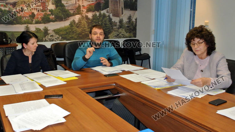 Маргарита Маркова (вдясно)