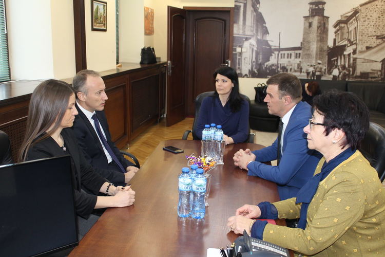 Министър Вълчев в Хасково: Преподаването на математика трябва да бъде променено