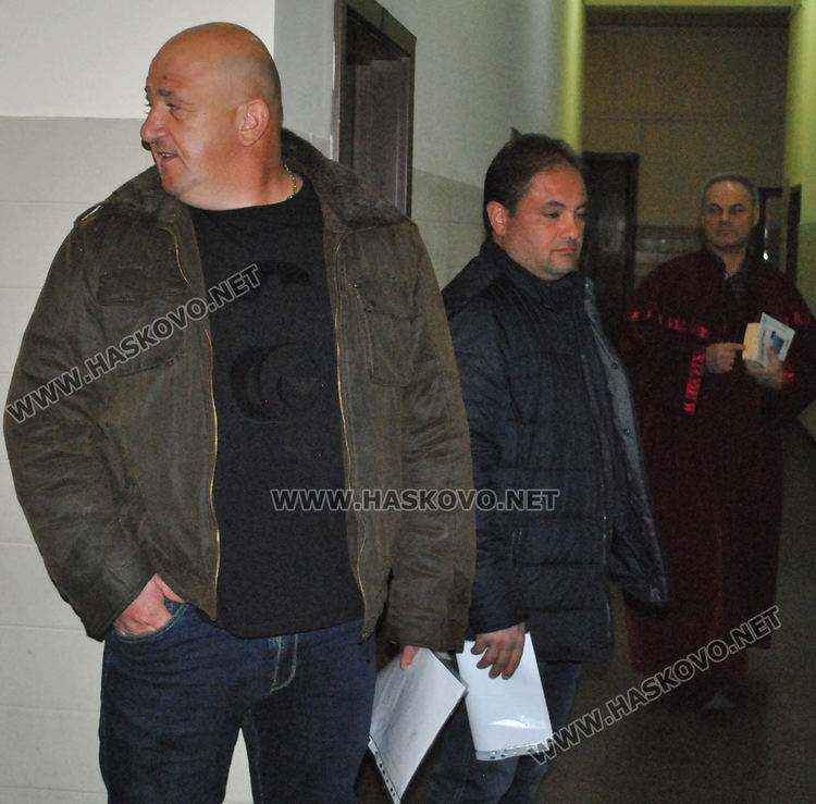 Съдът възстанови на работа двама даяджии, подсъдими за подкуп