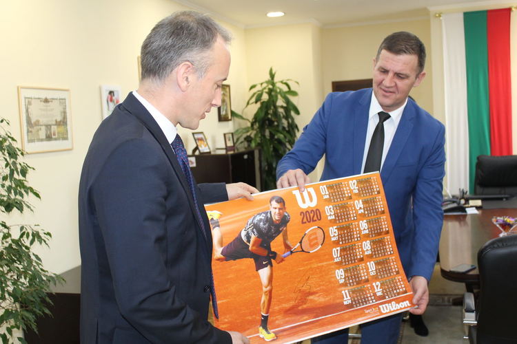 Министър Вълчев в Хасково: Преподаването на математика трябва да бъде променено