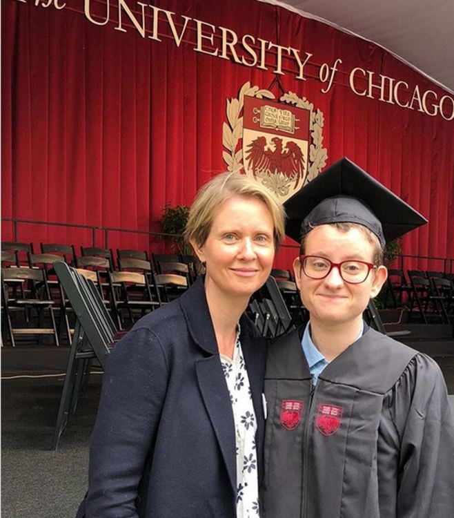 Синтия Никсън