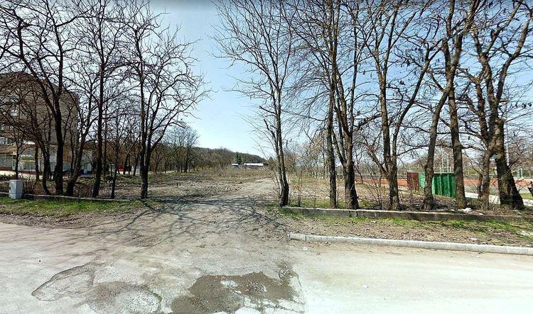 Общината ще търси 2-3 000 000 лева, за да превърне пустеещ имот в закрит плувен басейн 