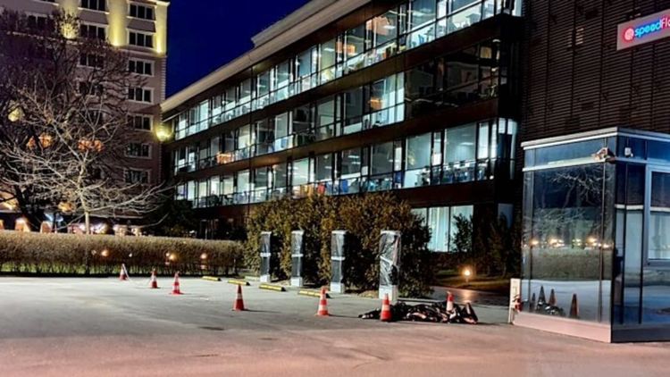 Първата зарядна станция на Tesla в България е на финалната права 