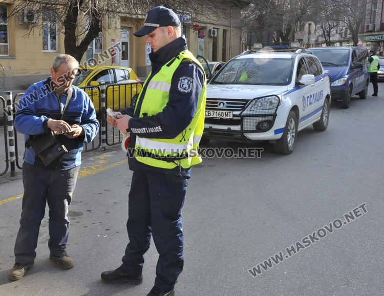 Нова спецакция на МВР с полицейско куче в Хасково