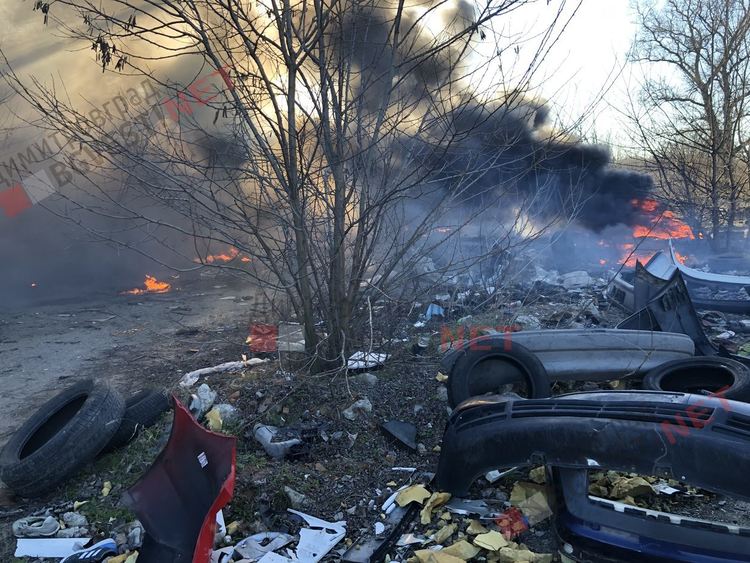 Нерегламентирано сметище гори в Димитровград