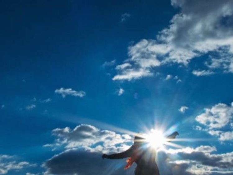 Променлива облачност в началото на седмицата, остава топло