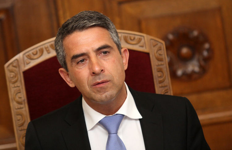 Росен Плевнелиев: Радев е нарушил закона и ще се бори за втори мандат