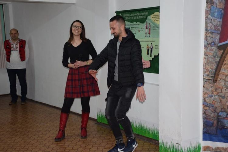 В "Евридика" започнаха семинари, посветени на фолклорните области в България