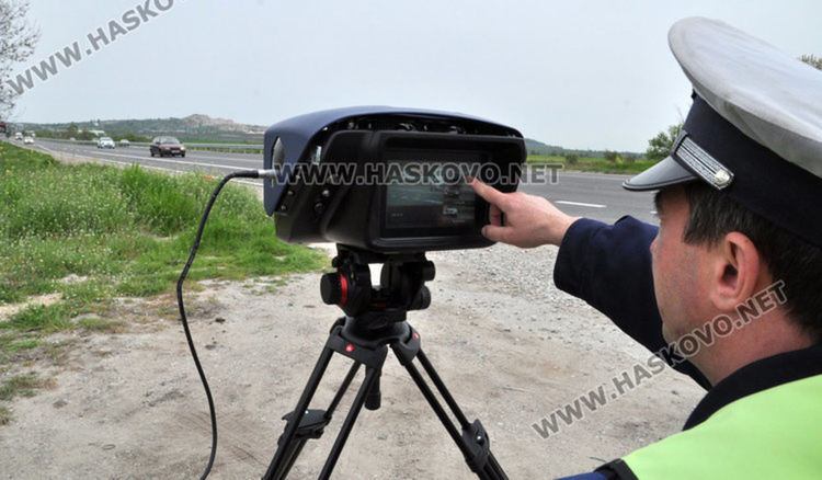 Над 100 нарушения за ден в акция на КАТ в областта