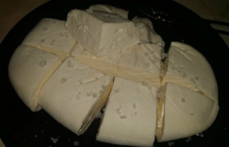 Затвориха нерегламентиран обект за търговия с храни