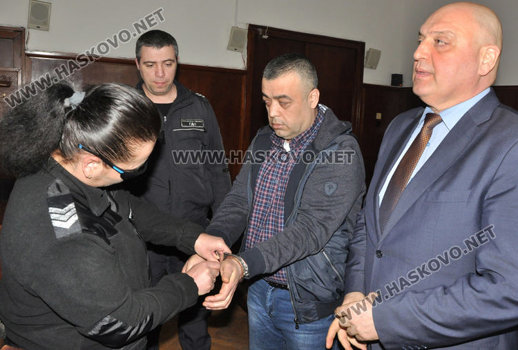 7 г. затвор и 100 000 лв. глоба за шофьор на автобус, арестуван с 34.8 кг екстази