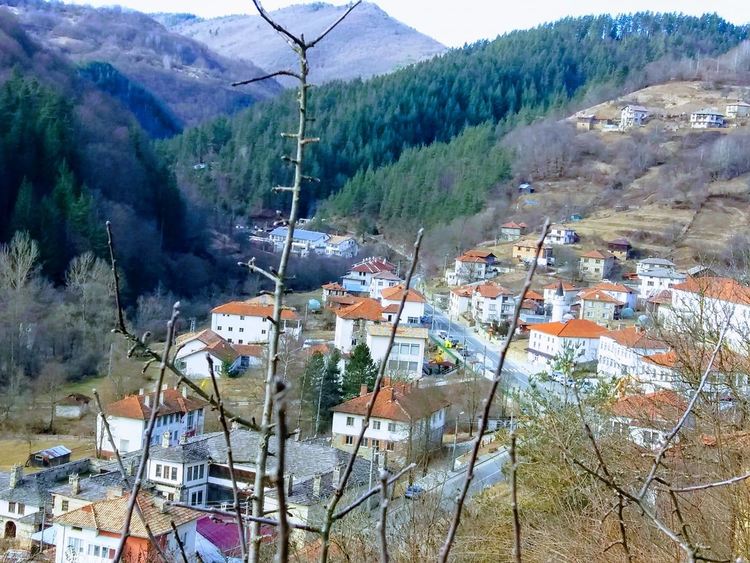 Могилица привлича туристи с Агушевите конаци, снимка Захаринка Узунова