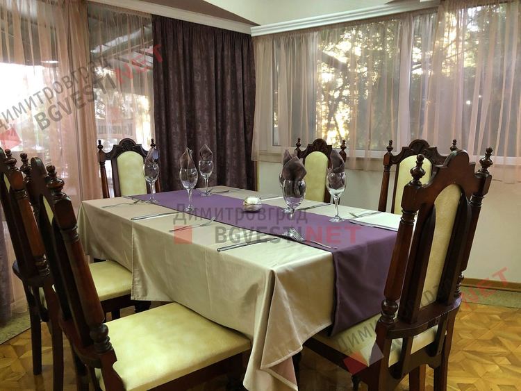 Романтична вечер за Свети Валентин в обновения ресторант на хотел Славяни