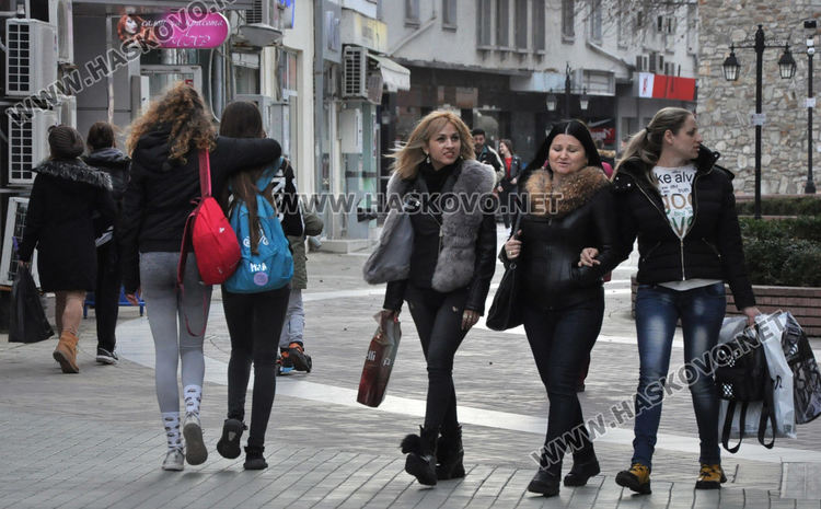 Температурен рекорд и буреносен вятър за ден в Хасково